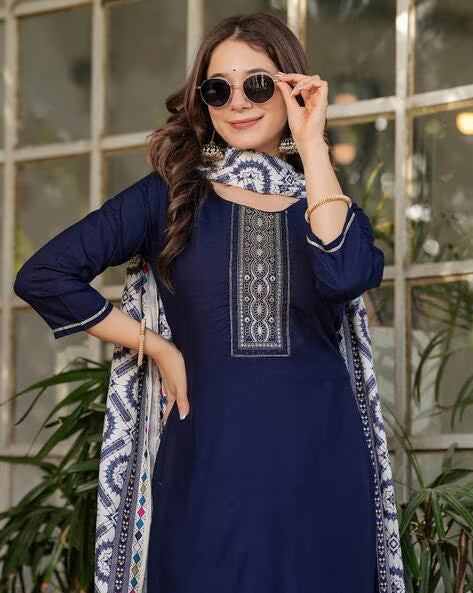 Women Embellished Straight Kurta Set@P