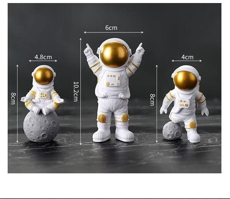 Astronaut Spaceman Statue