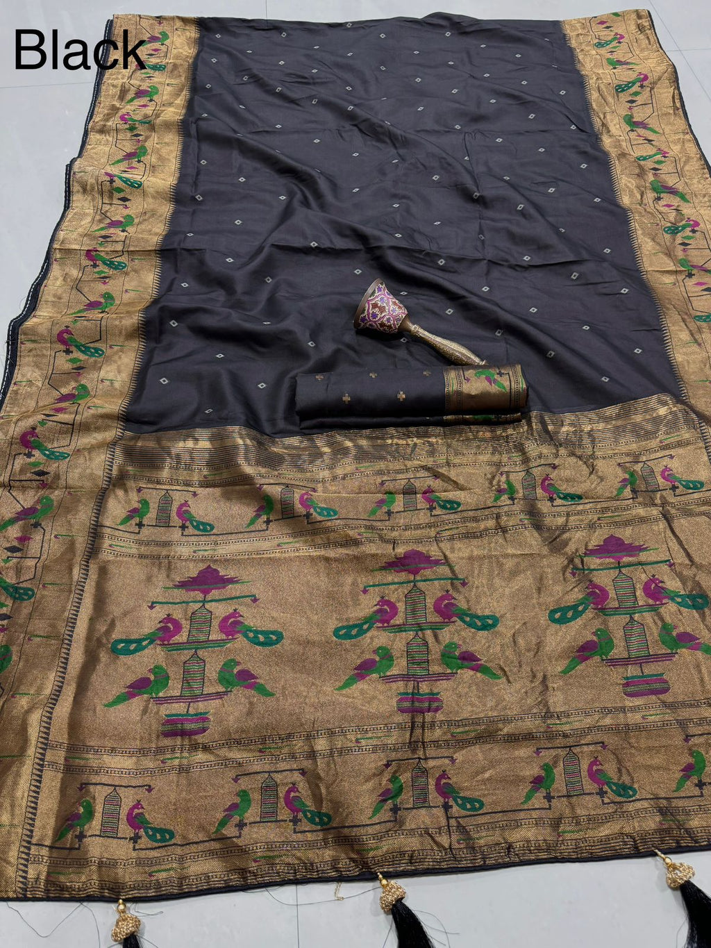 WOMEN'S KANCHIVRAM  PETHANI SILK SAREE