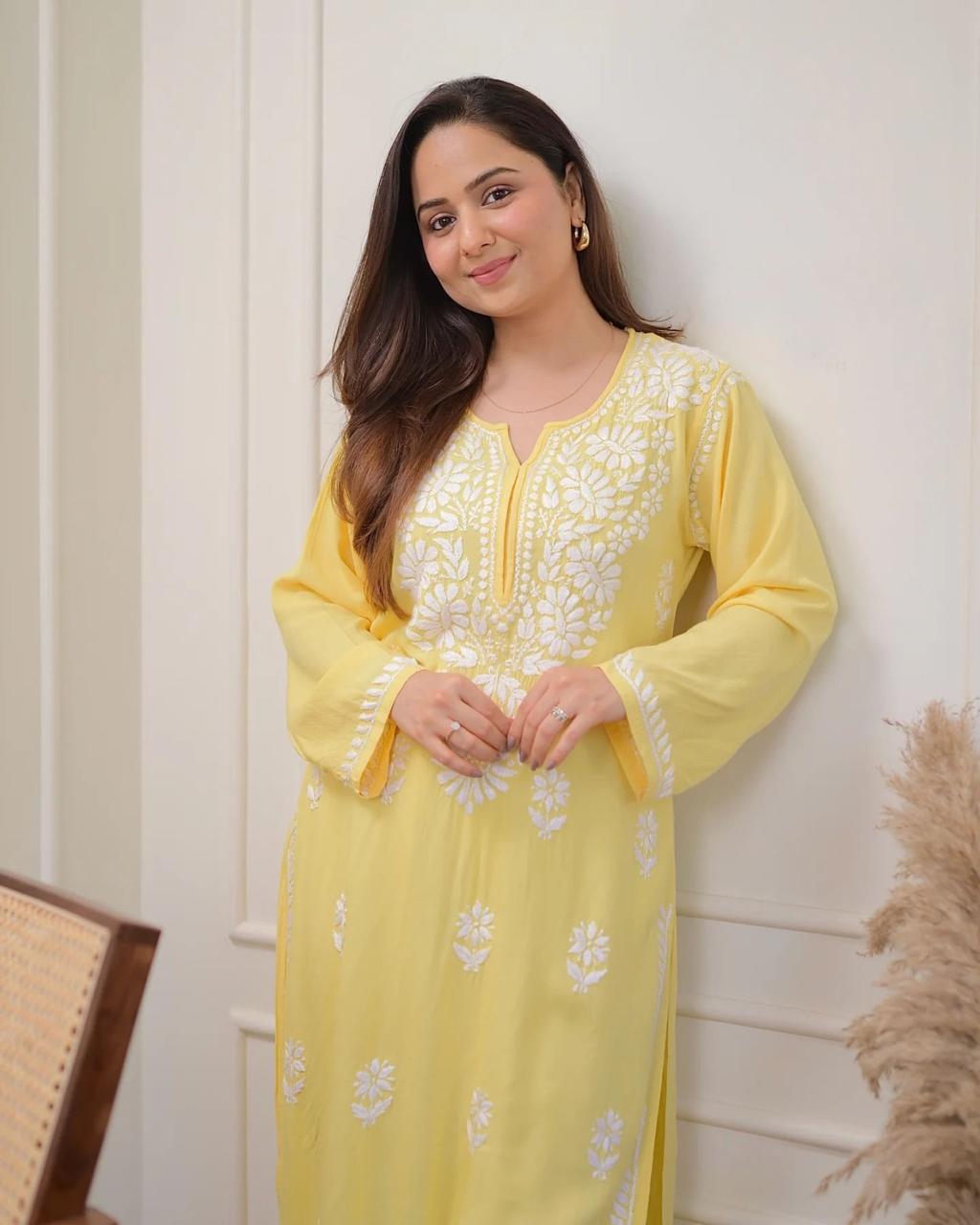 Embroidered Round-Neck Straight Kurta@F