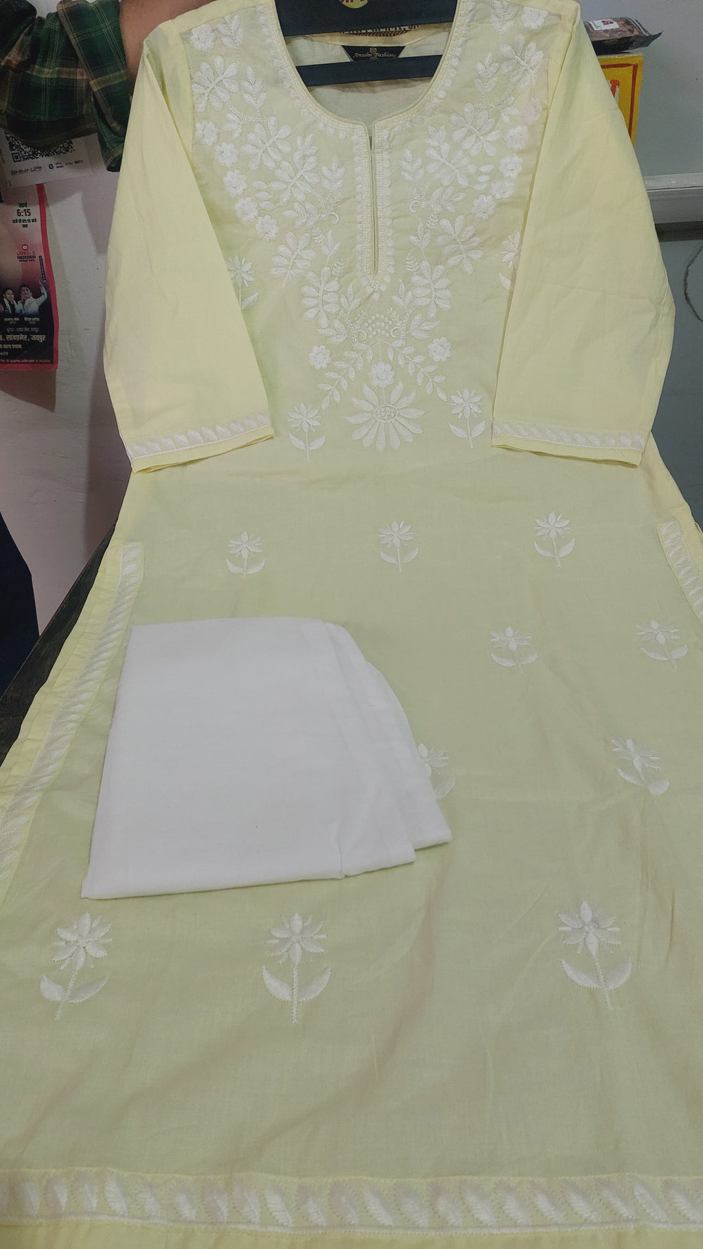 Embroidered Round-Neck Straight Kurta@F