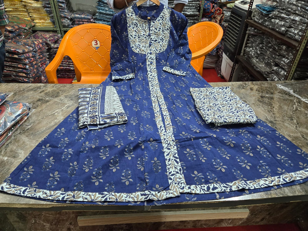 Anarkali kurta set with new style.@F