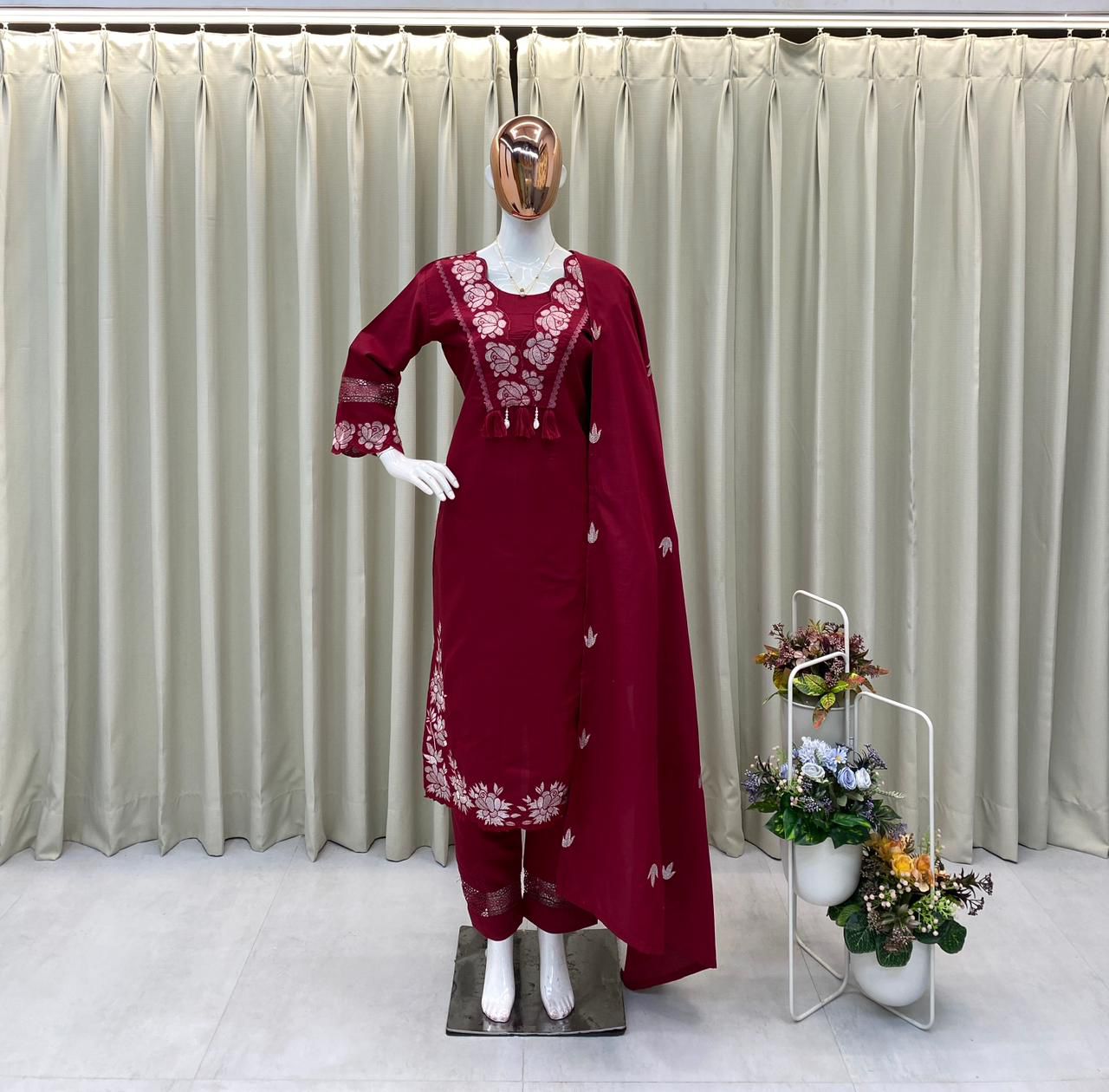 DESIGNER WEAR EXCLUSIVE AND COMFORTABLE SUIT IN REYON SLUB COTTON FABRIC TOP PANT WITH DUPATTA PAIR @F