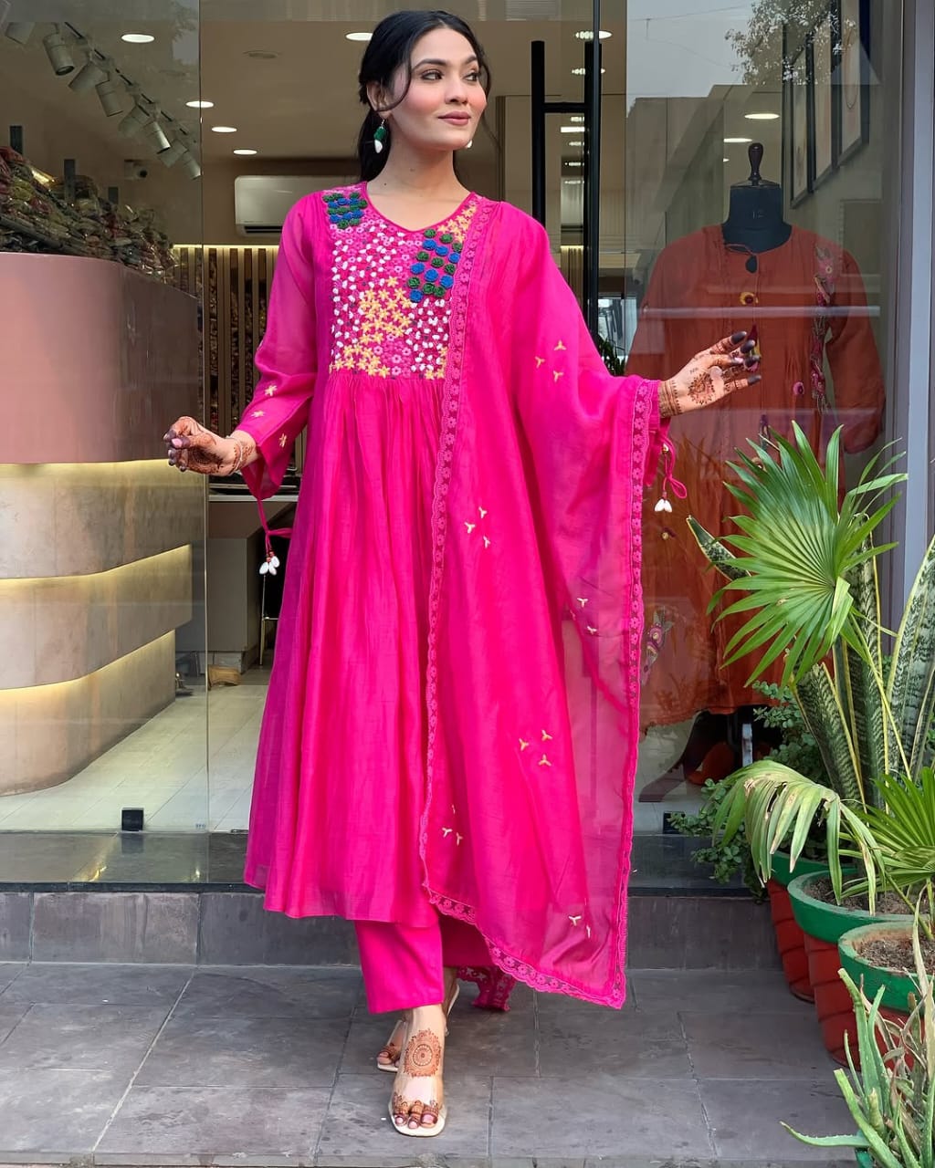Richa Pink Embroidered Cotton Anarkali Salwar Kameez Set@f