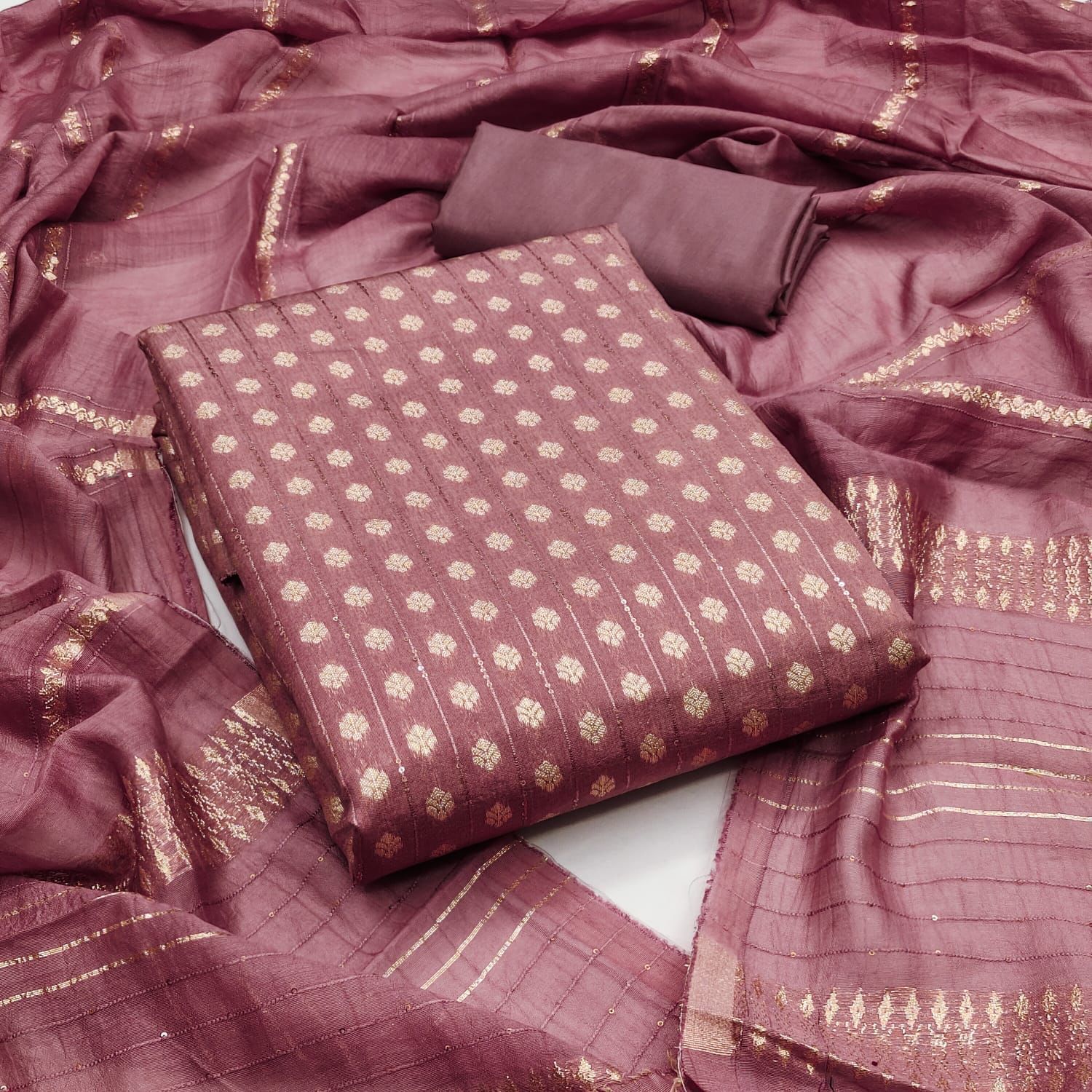 BANARSI ZEQUARD WITH CROSSET WORK &nbsp; (2 &nbsp; MTR )@F