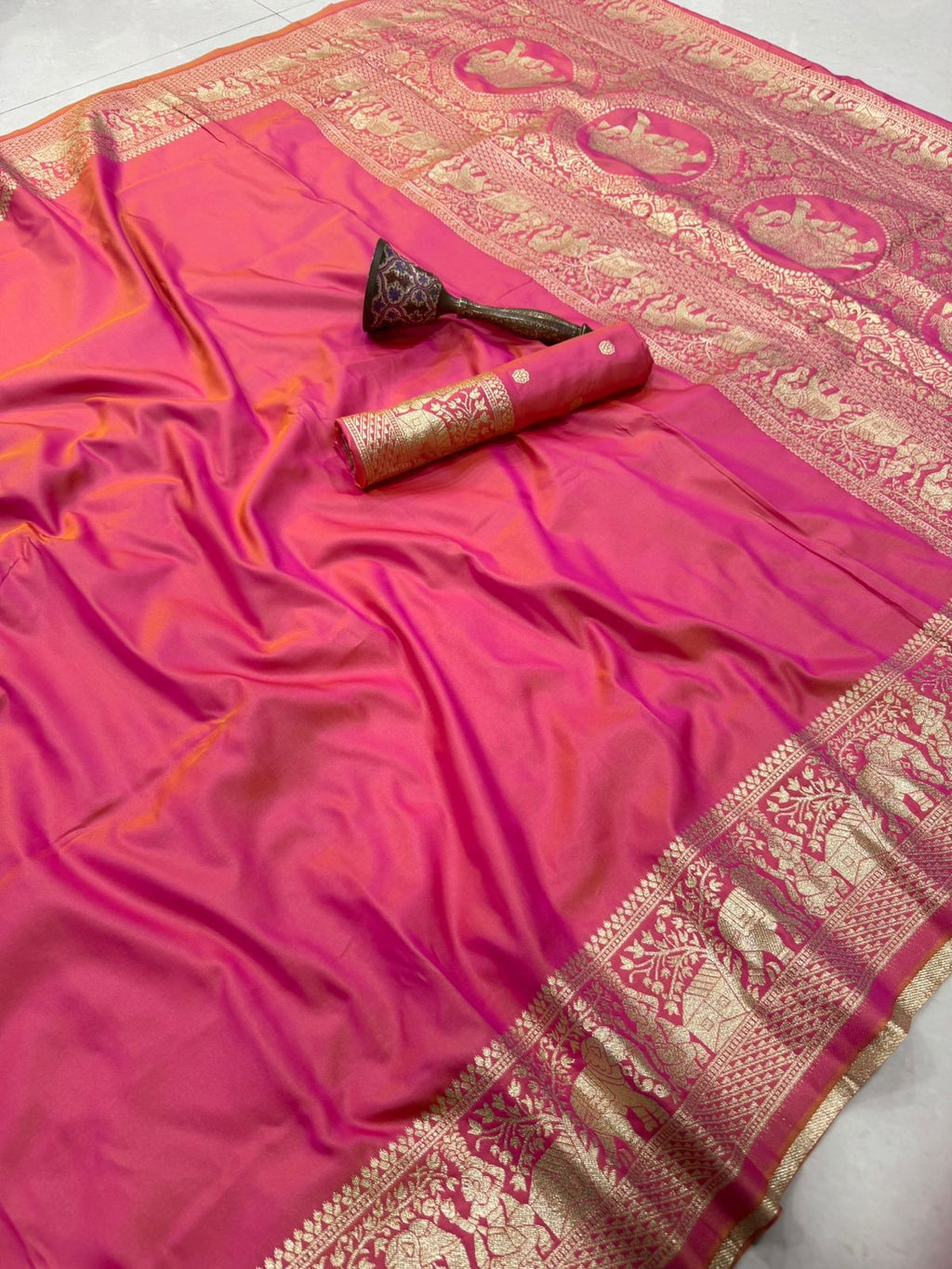 Women's Kanchivaram Paithani Silk Saree With Unstitched Blouse Piece