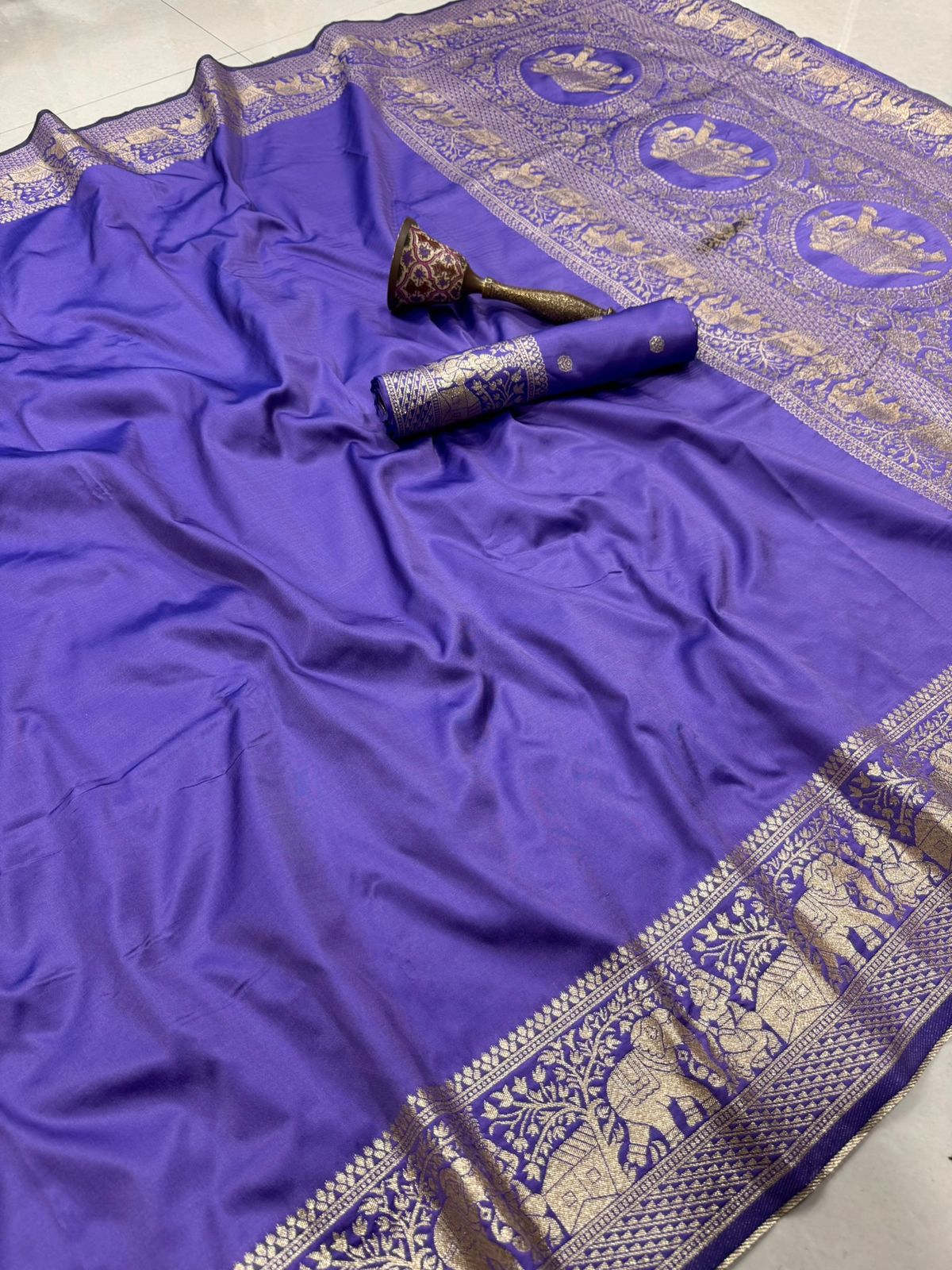 Women's Kanchivaram Paithani Silk Saree With Unstitched Blouse Piece