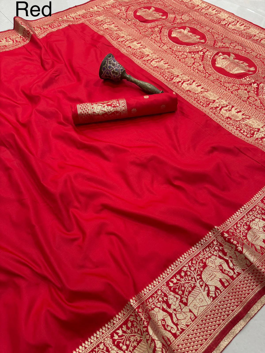 Women's Kanchivaram Paithani Silk Saree With Unstitched Blouse Piece