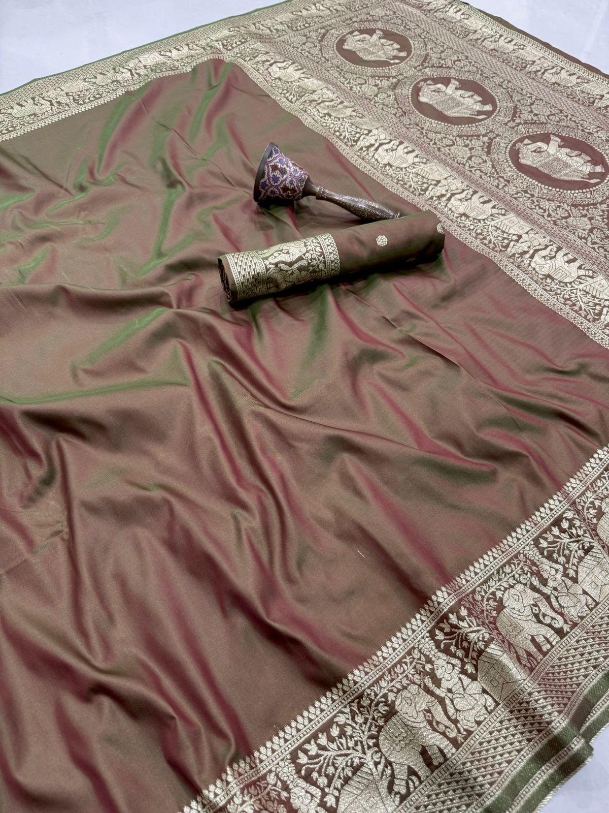Women's Kanchivaram Paithani Silk Saree With Unstitched Blouse Piece