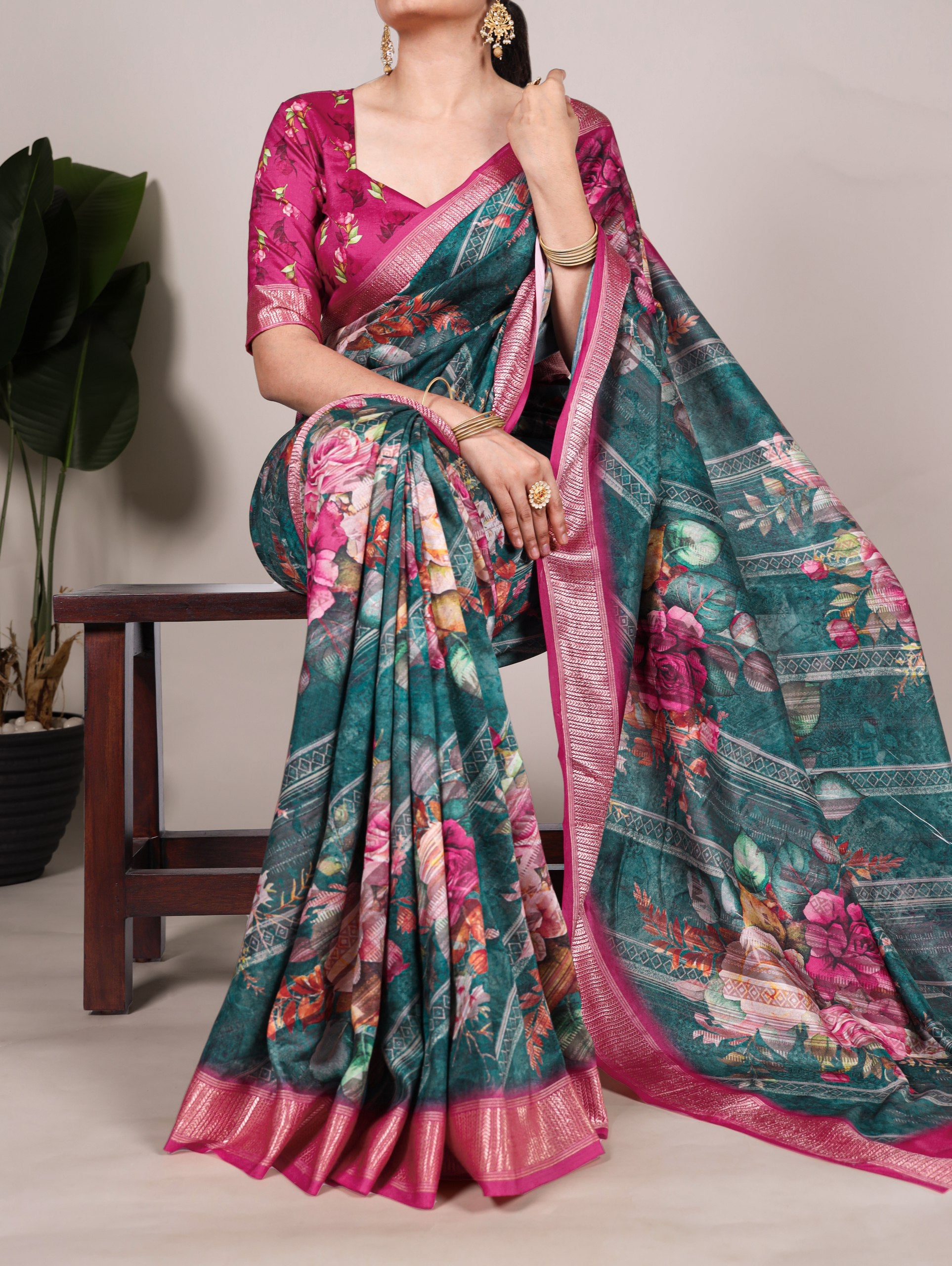 Elegant Floral Print Saree - Lightweight & Stylish