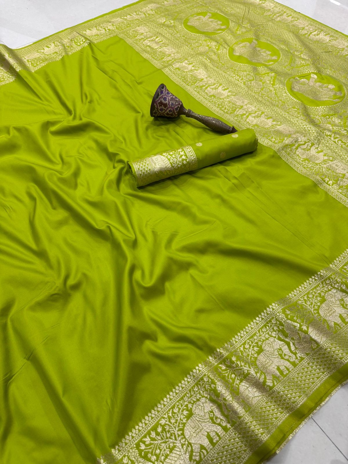 Women's Kanchivaram Paithani Silk Saree With Unstitched Blouse Piece