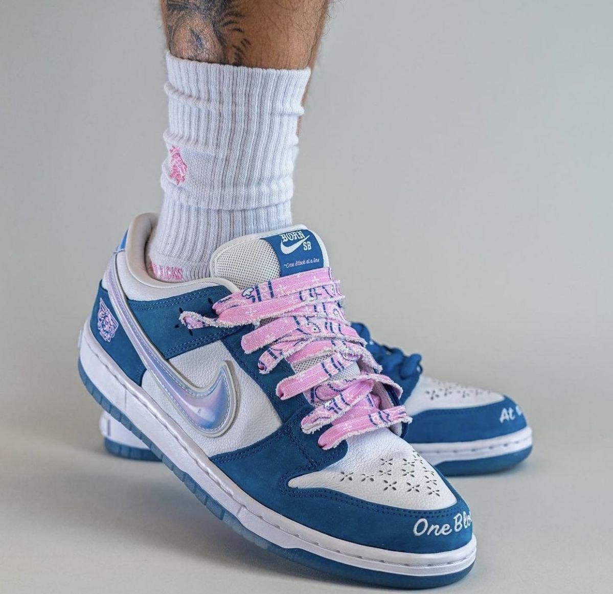 NIKE SB DUNK THE BORNE X RAISED